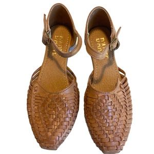 D’ARTE Huarache Sandals Tan with Strap Women Size 8